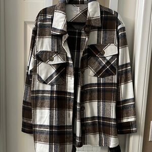 Women’s shacket Time and Tru Brown and White Plaid Shirt flannel. Nice and warm